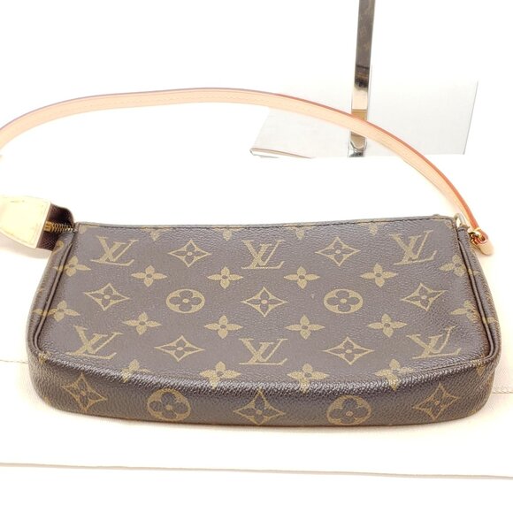 Authentic Louis Vuitton Pochette Accessories Monogram Shoulder Bag 490-120925 - Picture 8 of 15
